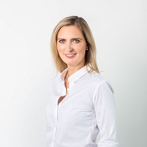 Dr. Iris Hofmann, COO und Geschäftsführerin